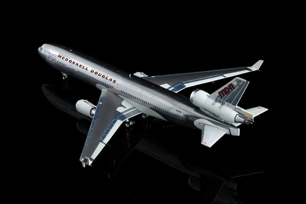 SQ Wings 1/200 McDonnell Douglas MD-11 House Color N111MD Prototype