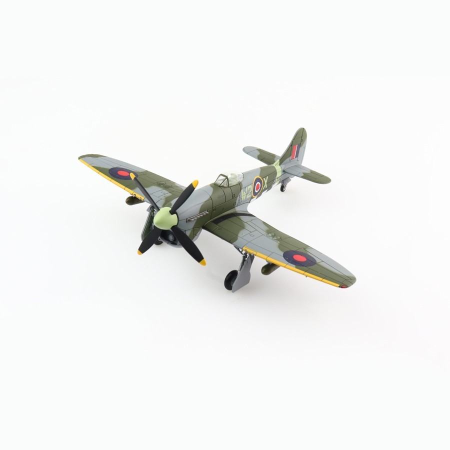 SM4008 Hawker Tempest Mk .V, 1/72 Scale RAF No.80 Sqn by SkyMax