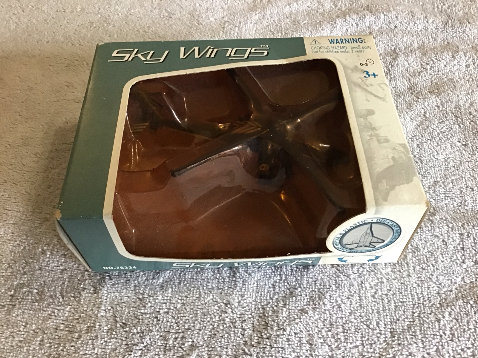 Motor Max Sky Wings AH-64 APACHE ATTACK HELICOPTER Airplane Diecast Sealed