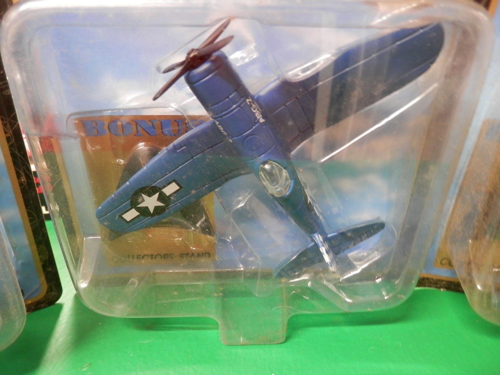 Maisto Tailwinds Series Two 3 different planes in the lot