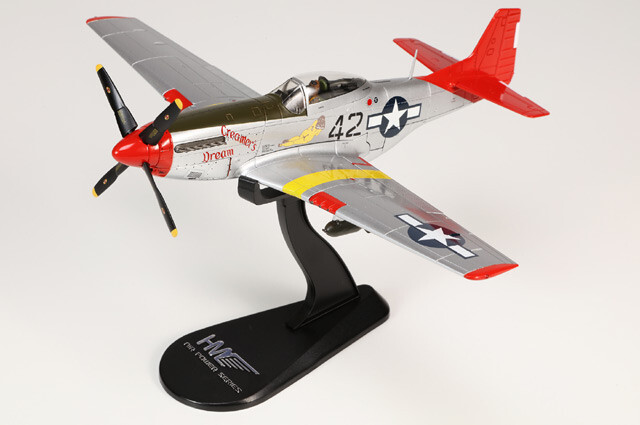 Hobby Master 1/48 P-51D Mustang Airplane Creamer’s Dream USAAF 332nd FG, 301st