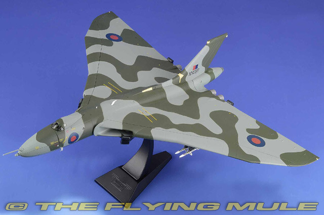 Corgi 1:72 Vulcan B.Mk 2 RAF No.50 Sqn XM597