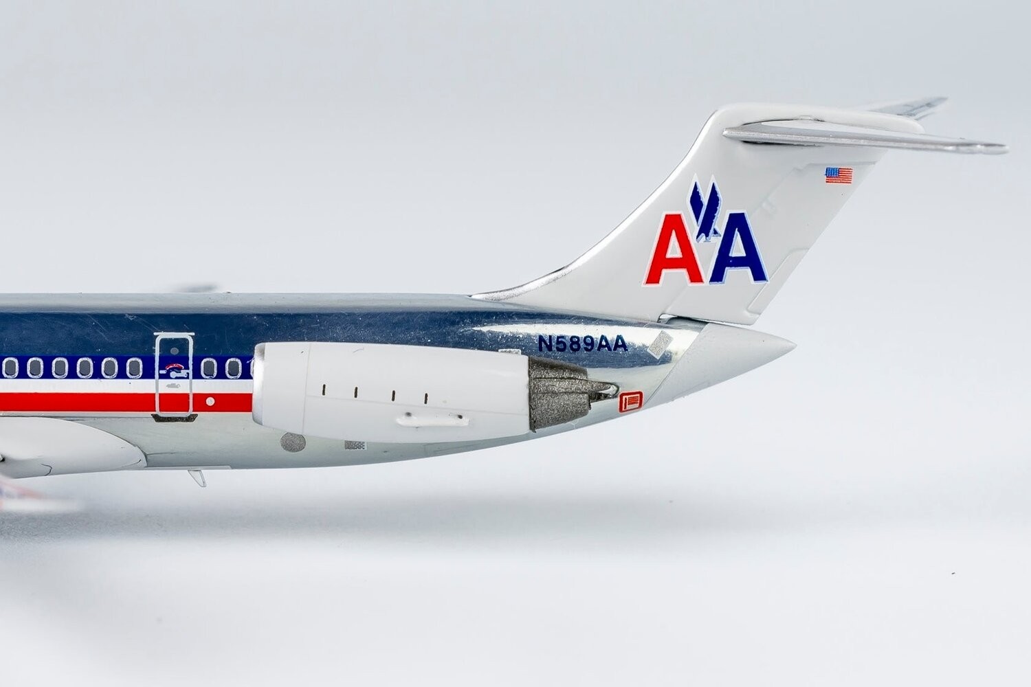 NG Models American Airlines MD-83 N589AA 1:400