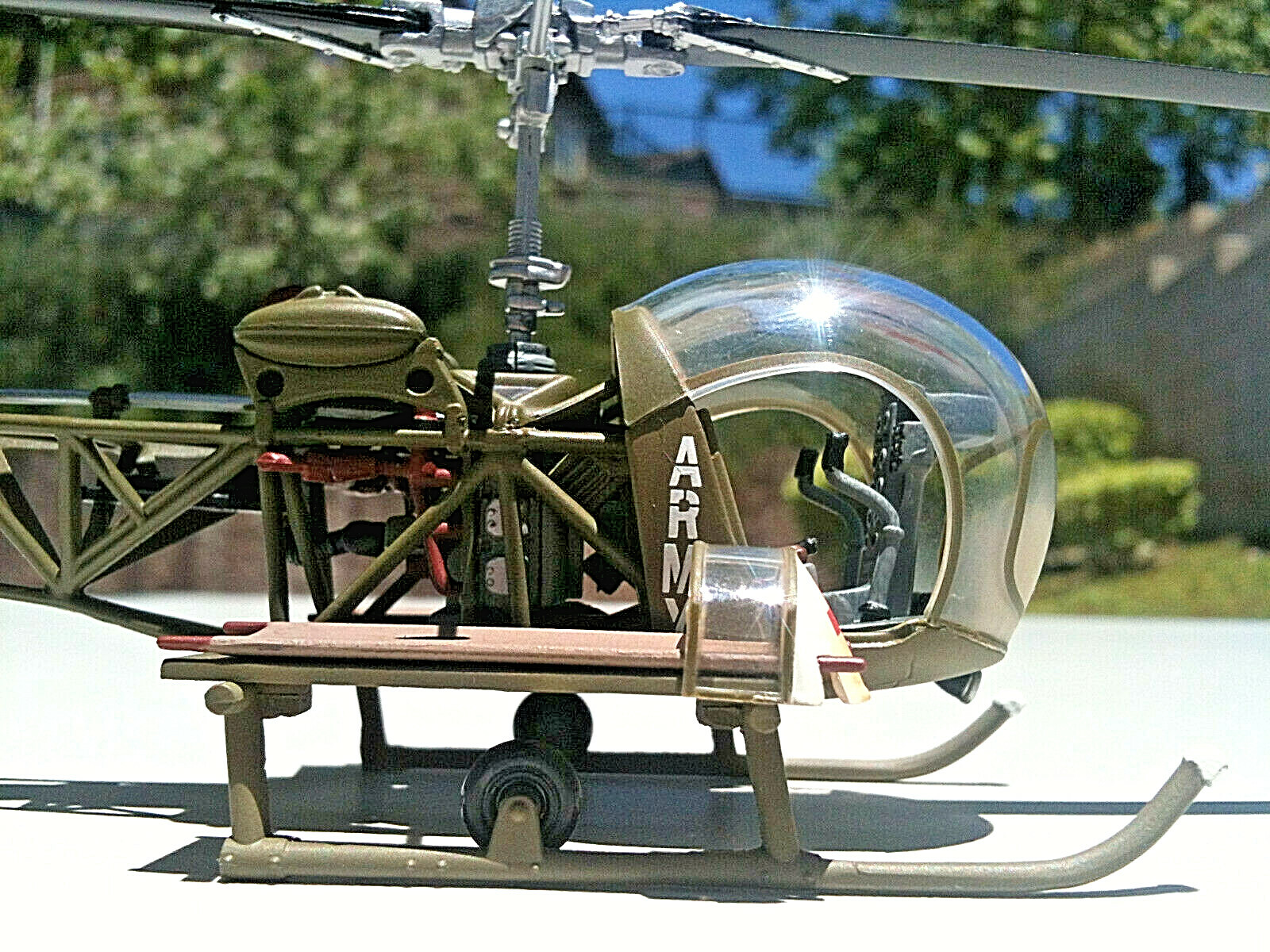 Corgi Bell H-13 Sioux US Army M.A.S.H Helicopter Korea 1951 Die-cast 1:48 Scale
