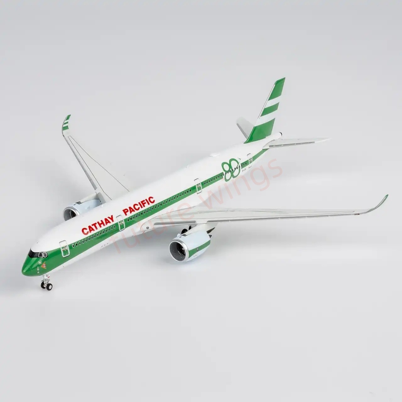 1:400 NG Models NG39129 Cathay Pacific A350-900 B-LRJ “80Years”+Free Tractor