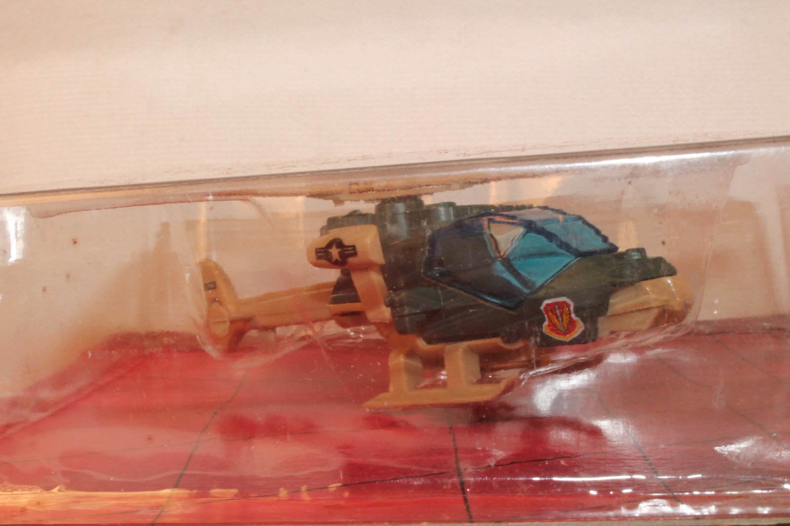 MATCHBOX SKYBUSTERS SB-12 ARMY MISSION CHOPPER HELICOPTER, NEW IN BOX