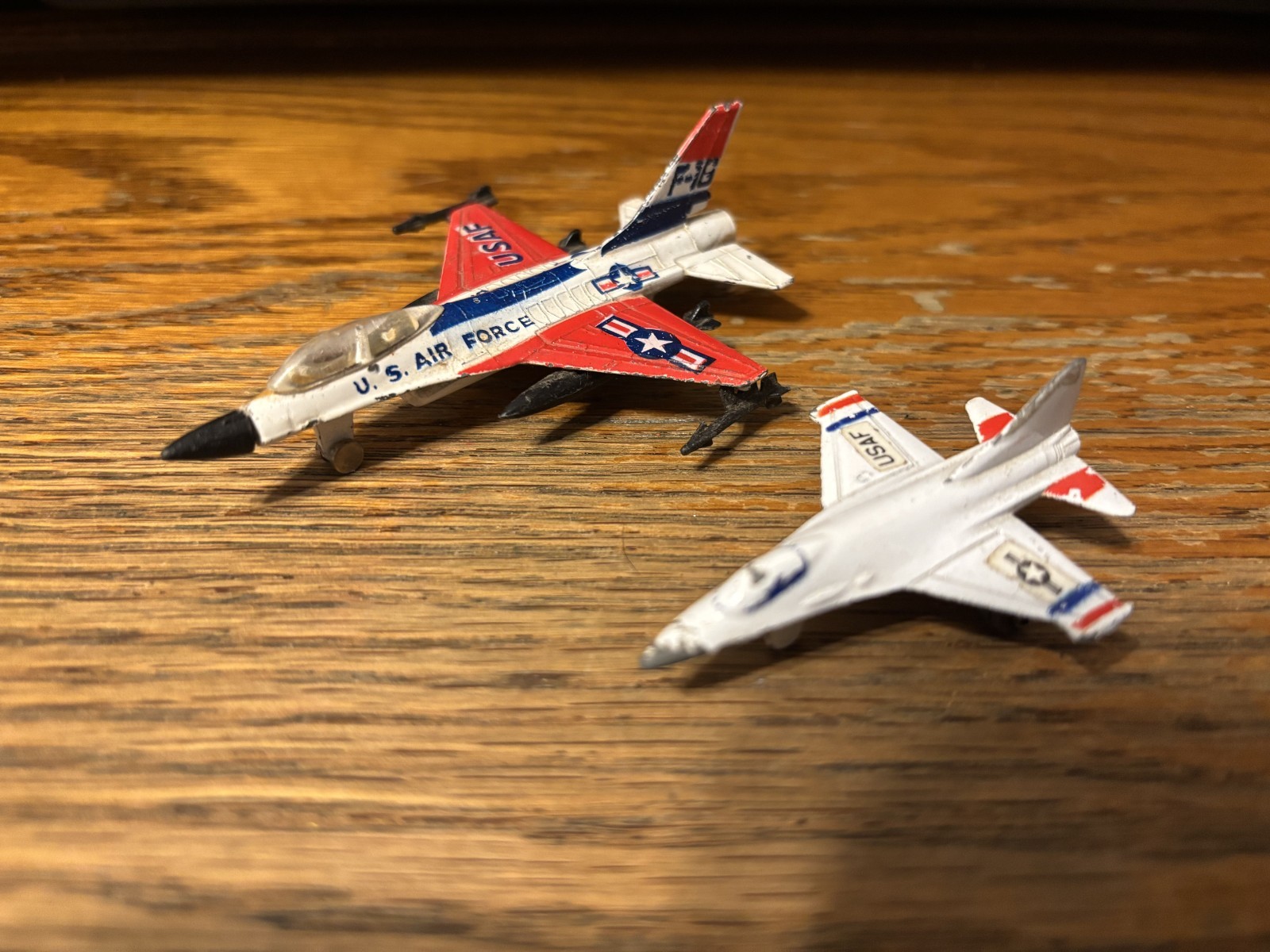 Vintage Lot of 2 U.S.A. Air Force F-16 Plane Fighter Jets Free SHIPPING