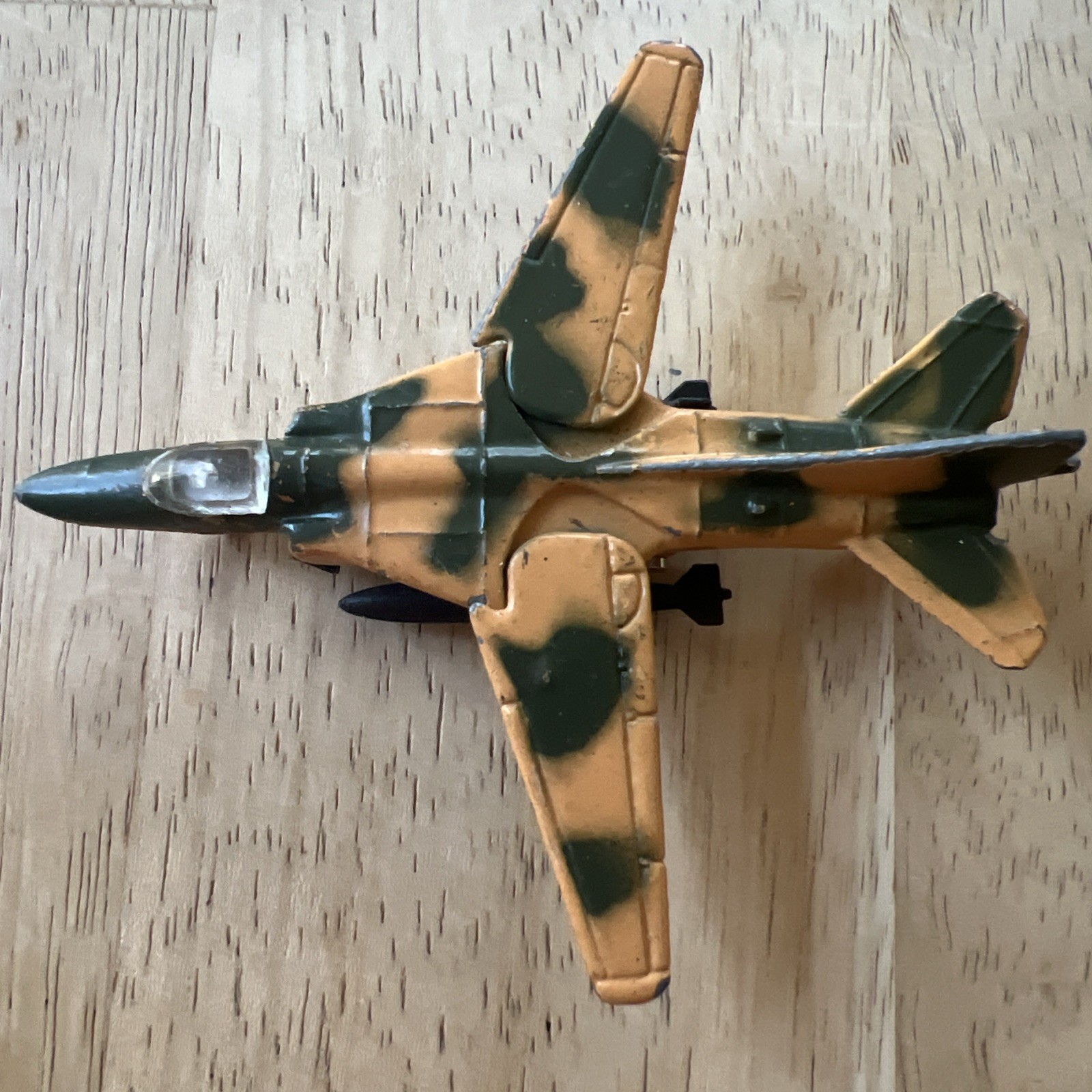 Zee Dyna-Flites A-111 MiG-27 Fighter Bomber Plane