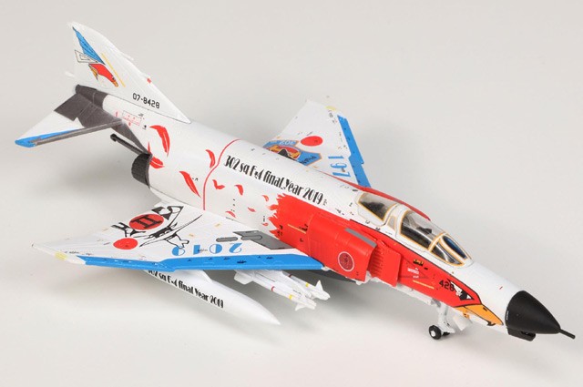JC Wings 1/144 F-4EJ Kai Airplane White Phantom JASDF 302nd Hikotai