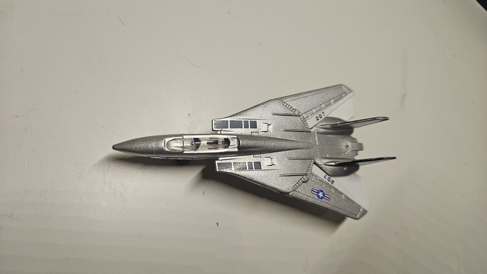 Runway24 F-14 Tomcat Diecast Fighter Jet VF-84 Jolly Rogers Skull Crossbones 207