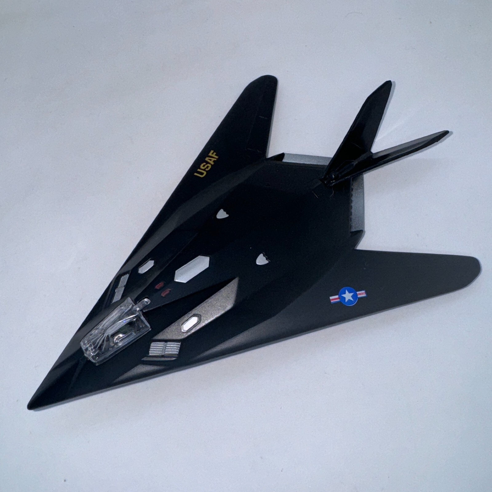 USAF United States Air Force F-117A Diecast Black Night Hawk Pullback Airplane