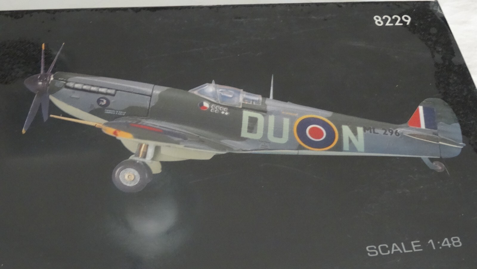 HOBBY COLECTION: 1/48 HI-TECH METAL “SUPERMARINE SPITFIRE” MK IX British Fighter