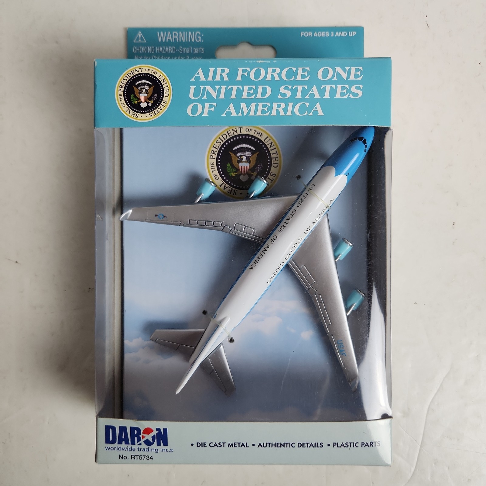 New AIR FORCE ONE United States of America Die Cast Metal Plane DARON RT5734 6″