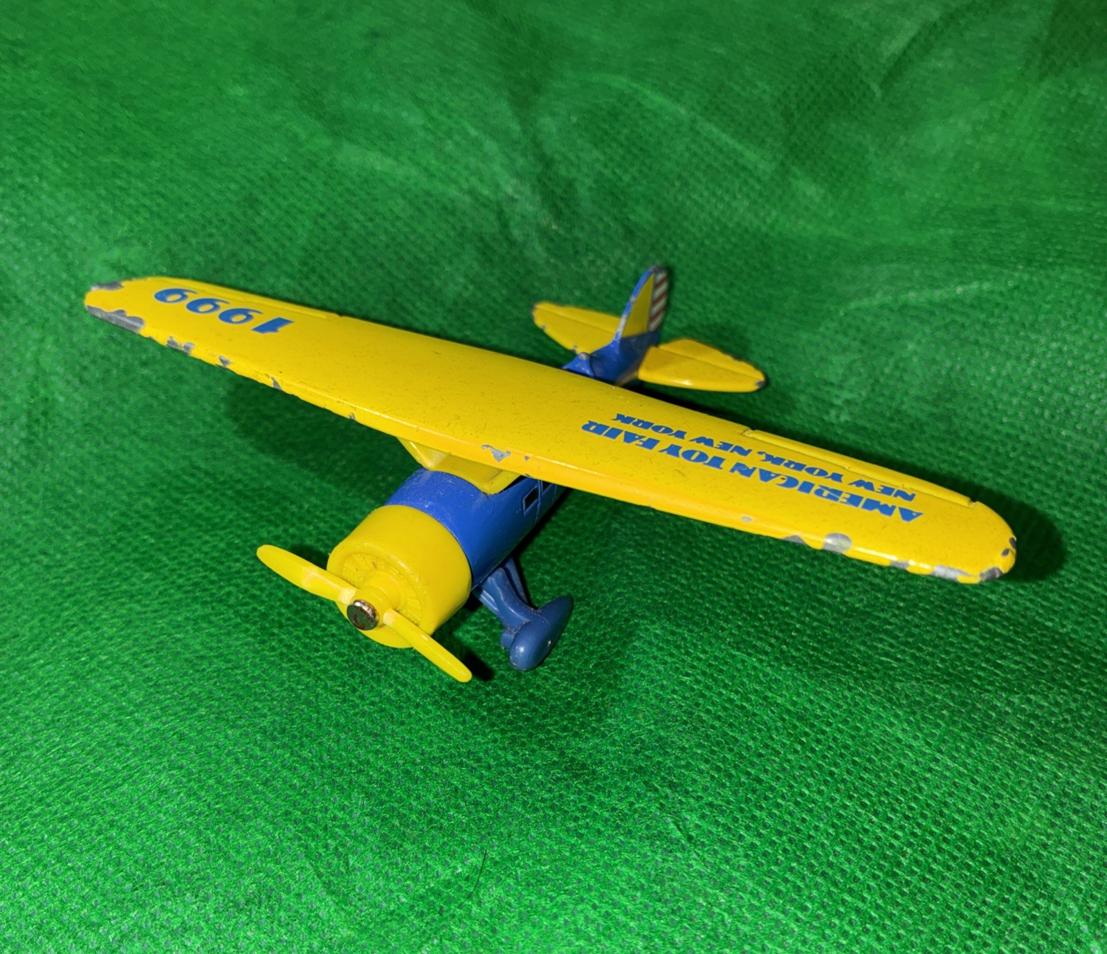 Ertl Collectibles Lockheed Prop Plane 1999 American Toy Fair New York 1929