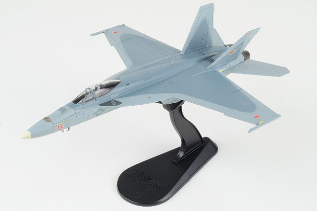 HA5124 Hobby Master F/A-18E Super Hornet 1/72 Model Red 12 / Mako USN VFC-12
