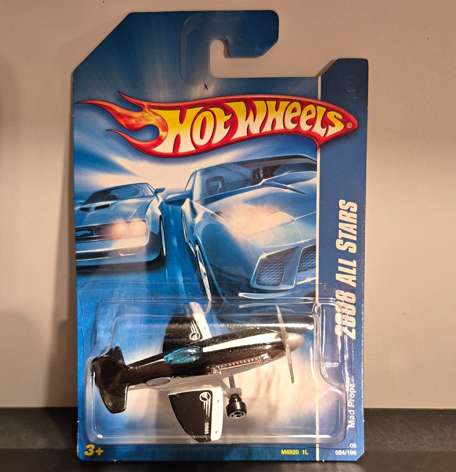 Hot Wheels 2008 All Stars Mad Propz Stunt Plane 1:64 Diecast Black/White M6920