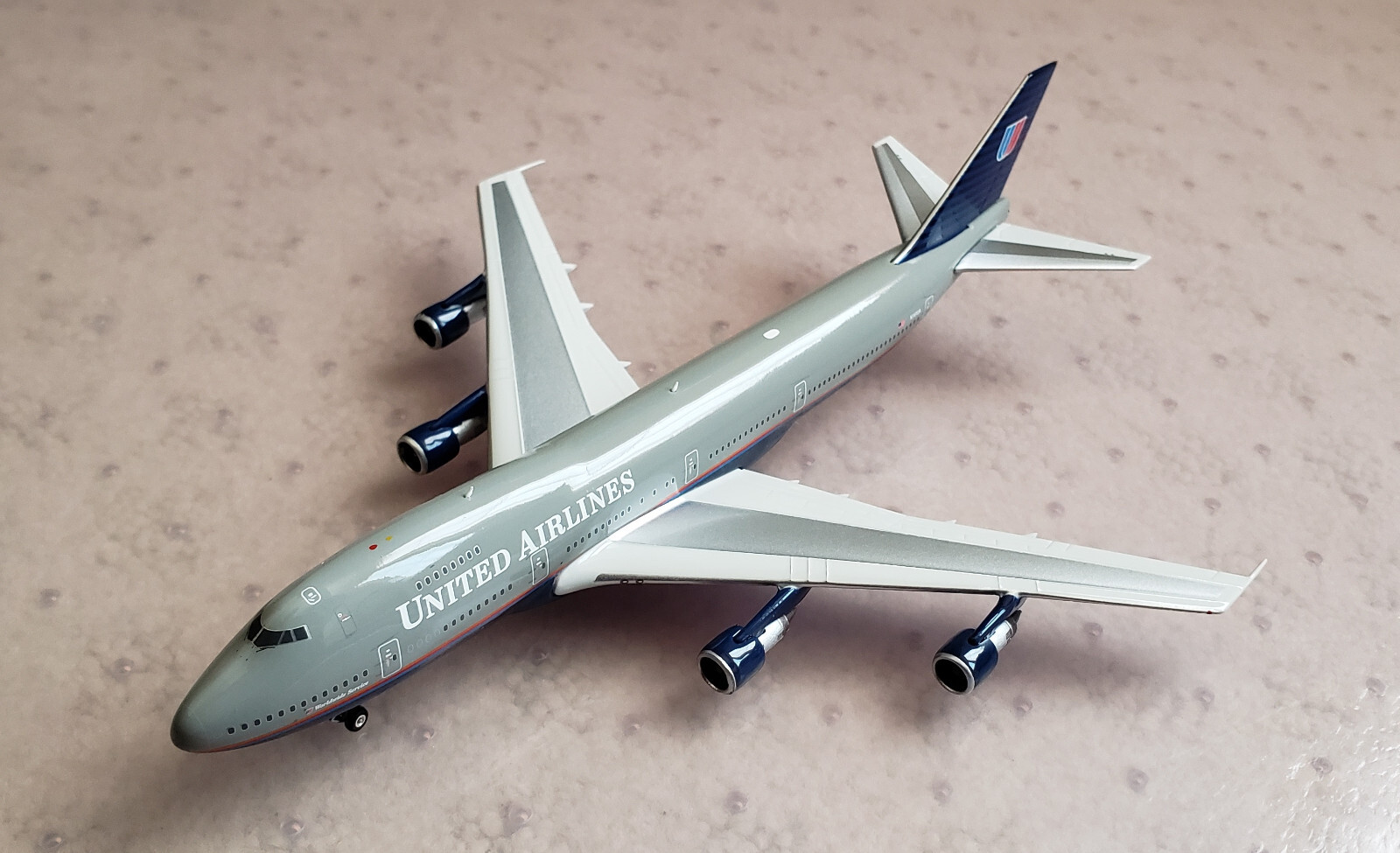 Phoenix Boeing 747-200 United Airlines N161UA in 1:400
