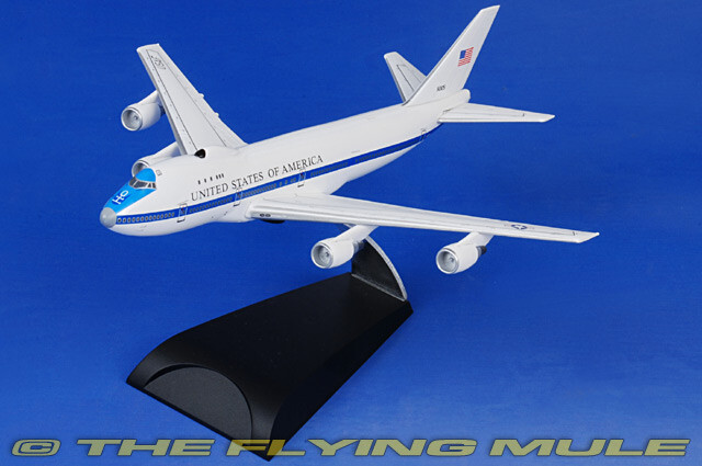 Dragon Models 1:400 E-4B USAF 55th W, 1st ACCS #75-0125