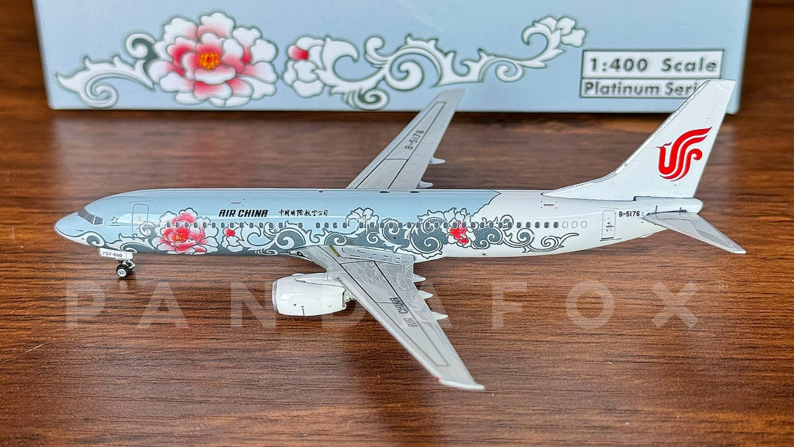 Air China Boeing 737-800 B-5176 Silver Peony Phoenix 10706 Scale 1:400 RARE