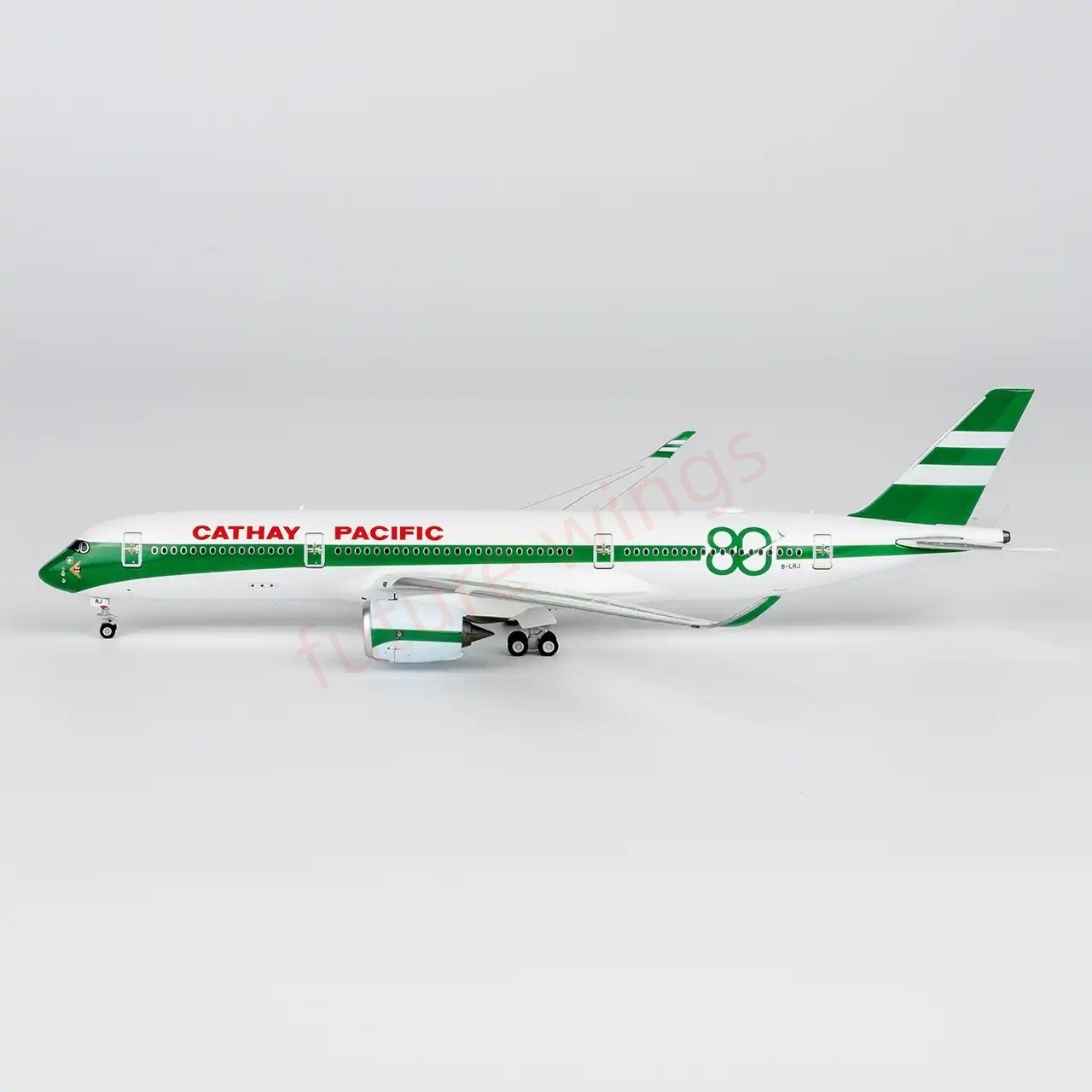 1:400 NG Models NG39129 Cathay Pacific A350-900 B-LRJ “80Years”+Free Tractor
