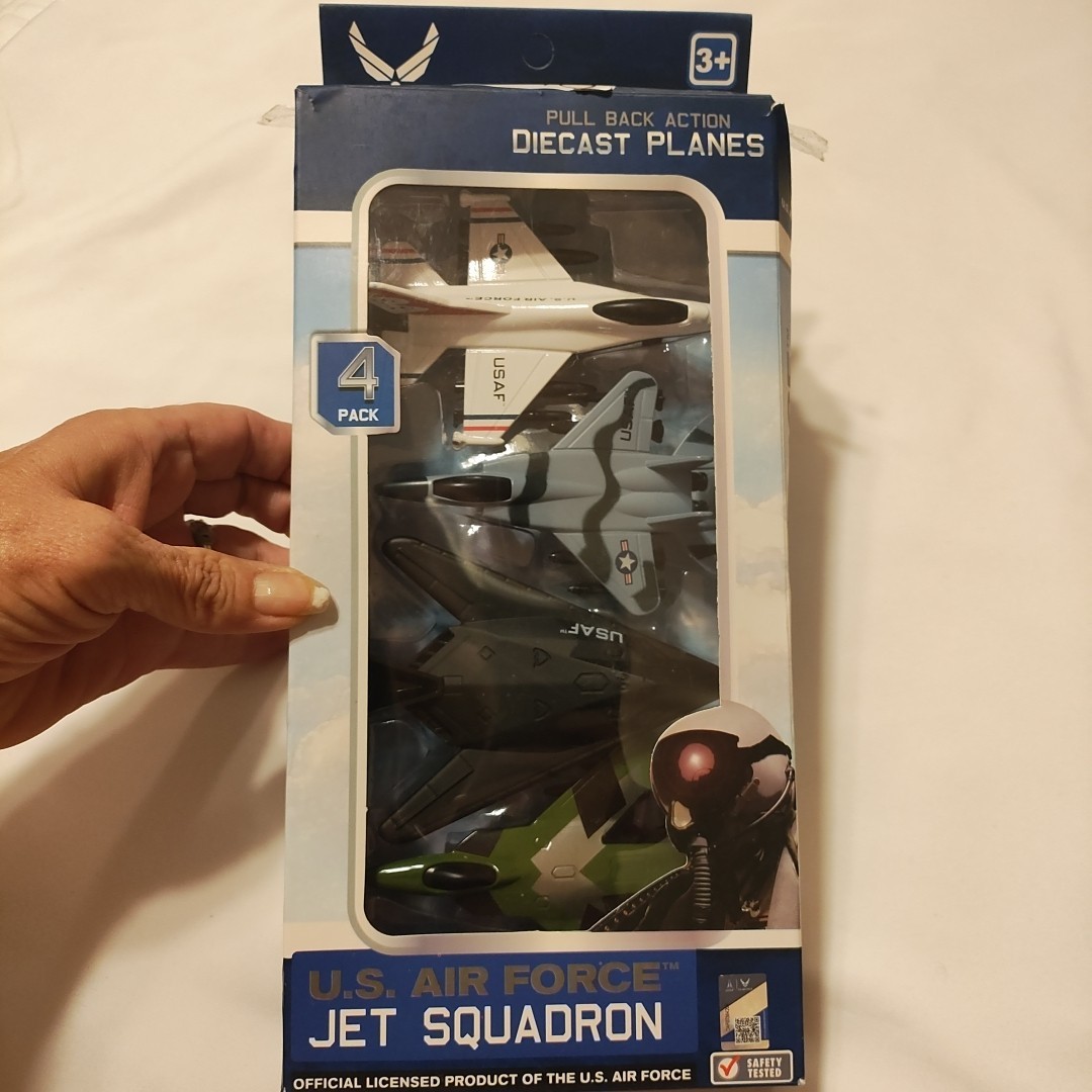 US Air Force Jet Squadron Diecast Jets Set Of 4 Size 4″ Brand New Military