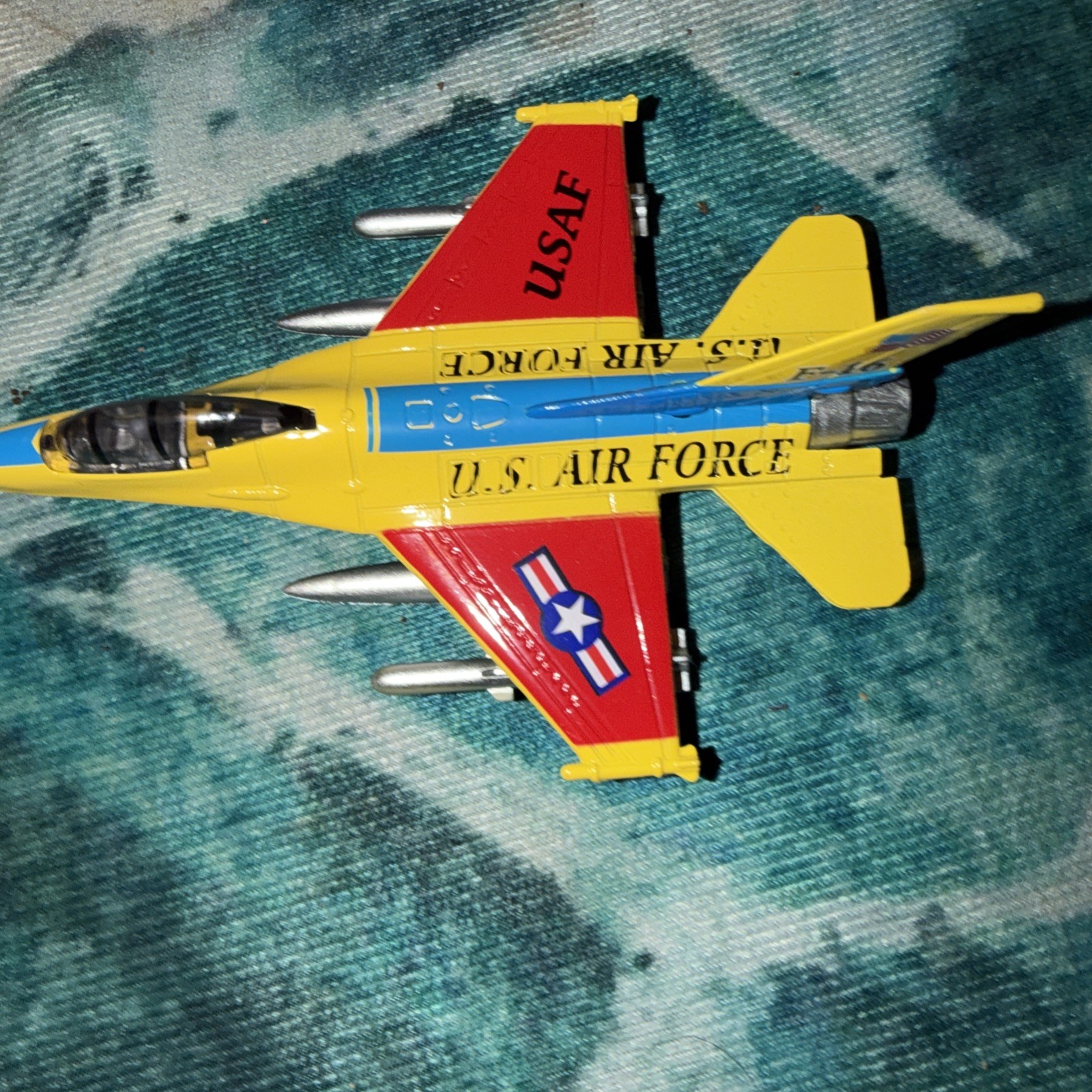 USAF F-16 Viper Pull Back Power 8″X5″ Multi Color Pilot Open Cockpit TM980 Daron