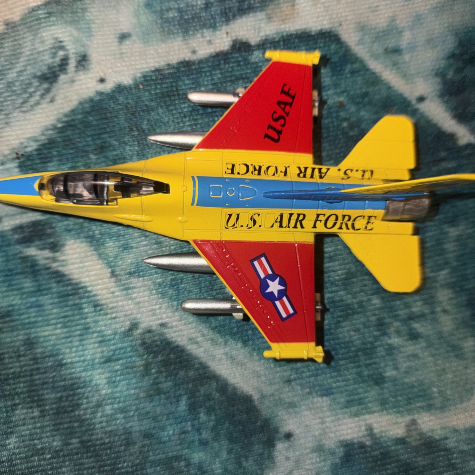 USAF F-16 Viper Pull Back Power 8″X5″ Multi Color Pilot Open Cockpit TM980 Daron