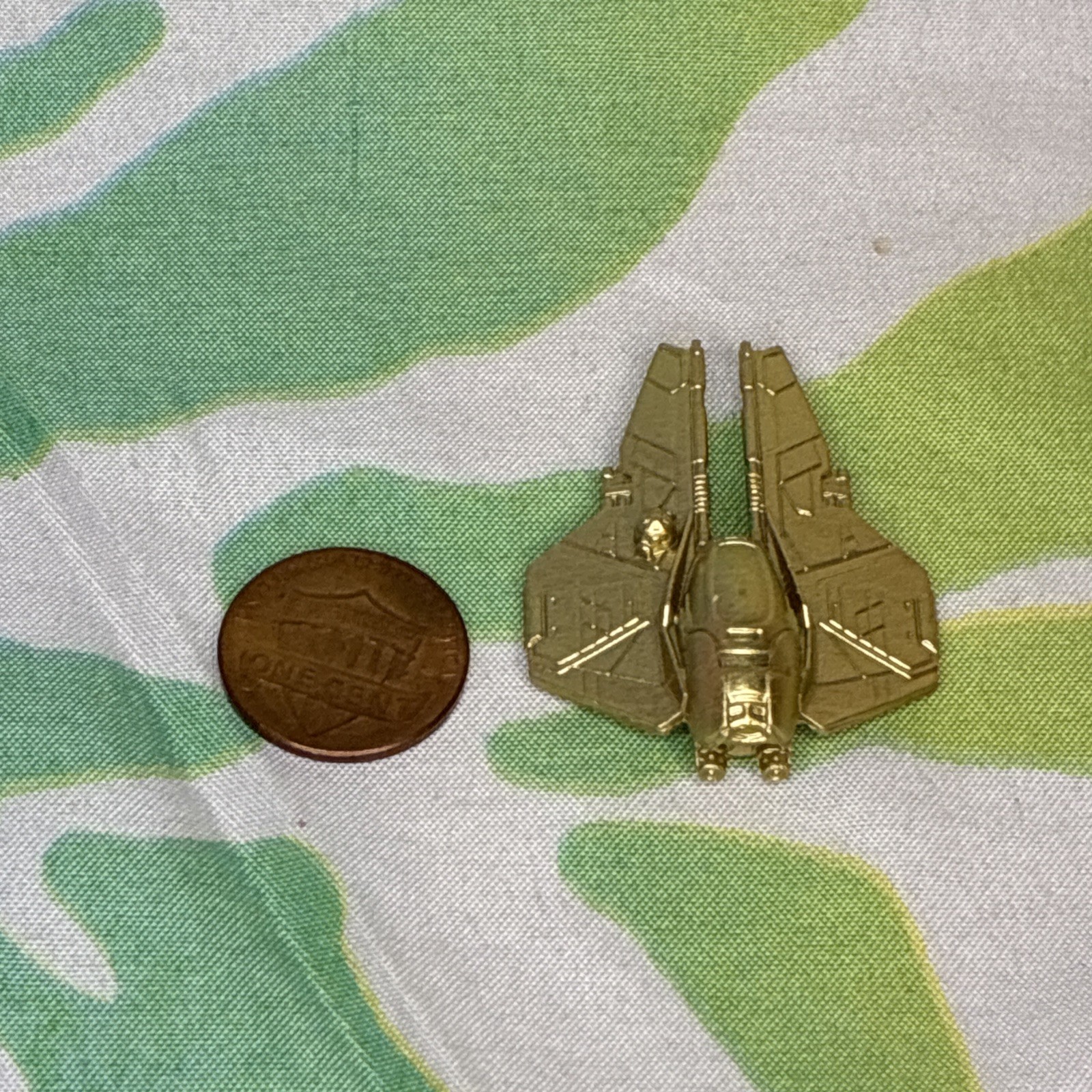 Micro Machines Star Wars Obi-Wan Kenobi Jedi Interceptor Gold – Plastic Vehicle