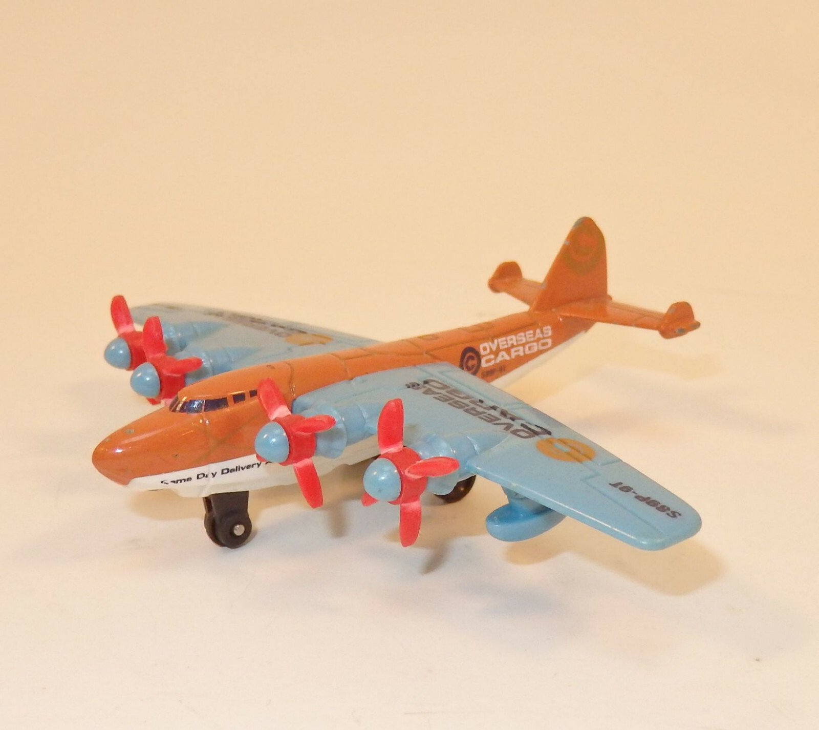 MATCHBOX SKYBUSTERS Overseas Cargo Plane S89P-9T