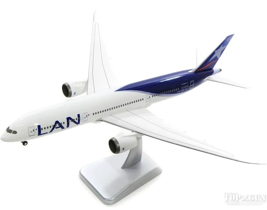 1:200 Hogan LAN BOEING 787-9 Passenger Airplane ABS Plastic Aircraft Model LAN