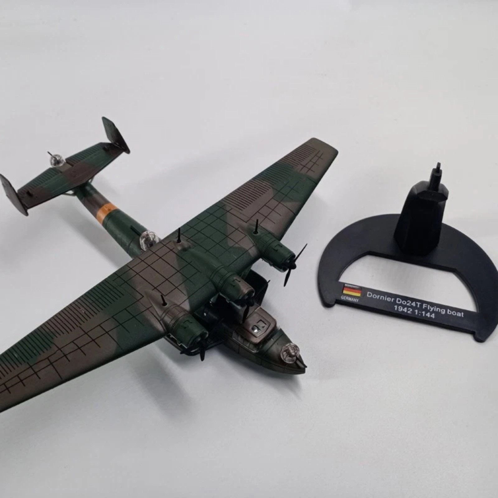 1/144 Scale German Dornier Do24T Seaplane Diecast Model Collection Gift