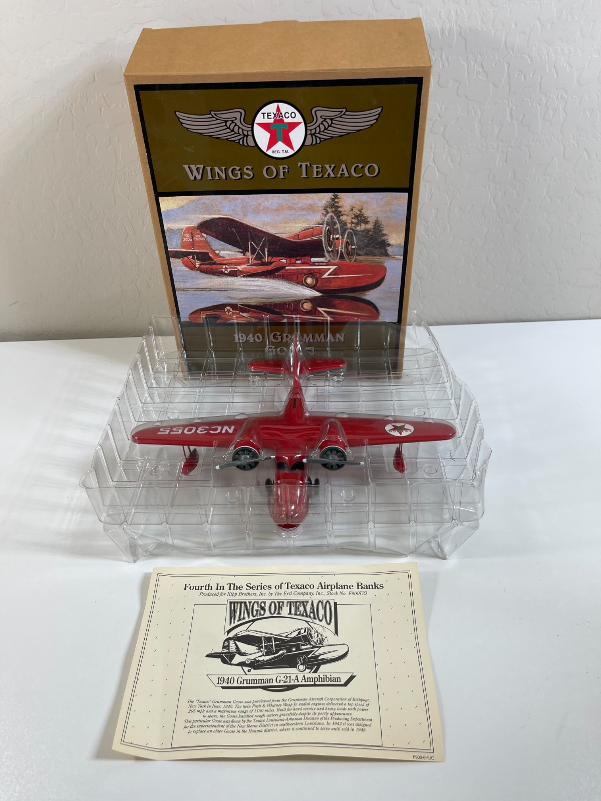 Vintage 1996 Wings of Texaco 1940 Gruman Goose 4th in Series Coin Bank NIOB