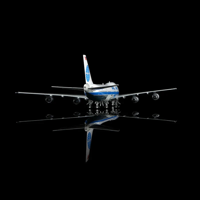 HX Models 1:400 Pan Am Boeing 747-200 N724PA “Clipper Fairwind” B598202P