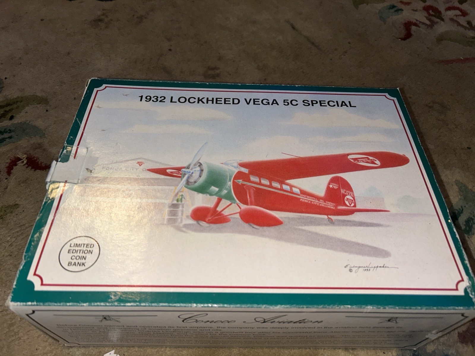 1992 Conoco Aviation1932 Lockheed Vega 5C Special Plane Die-Cast Coin Bank
