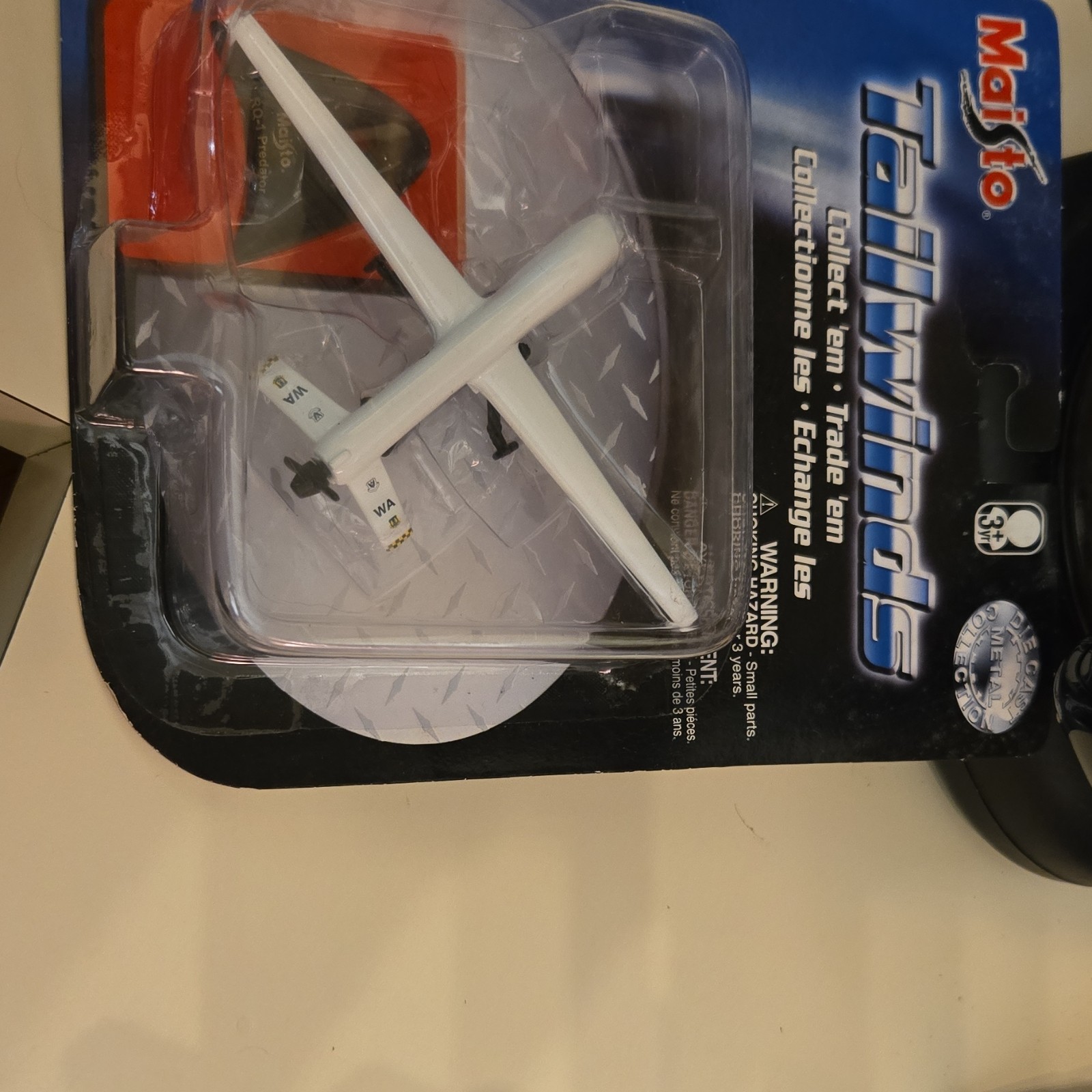 Maisto Tailwinds Beechcraft Bee 36 Bonanza Diecast Airplane White MPN 15061