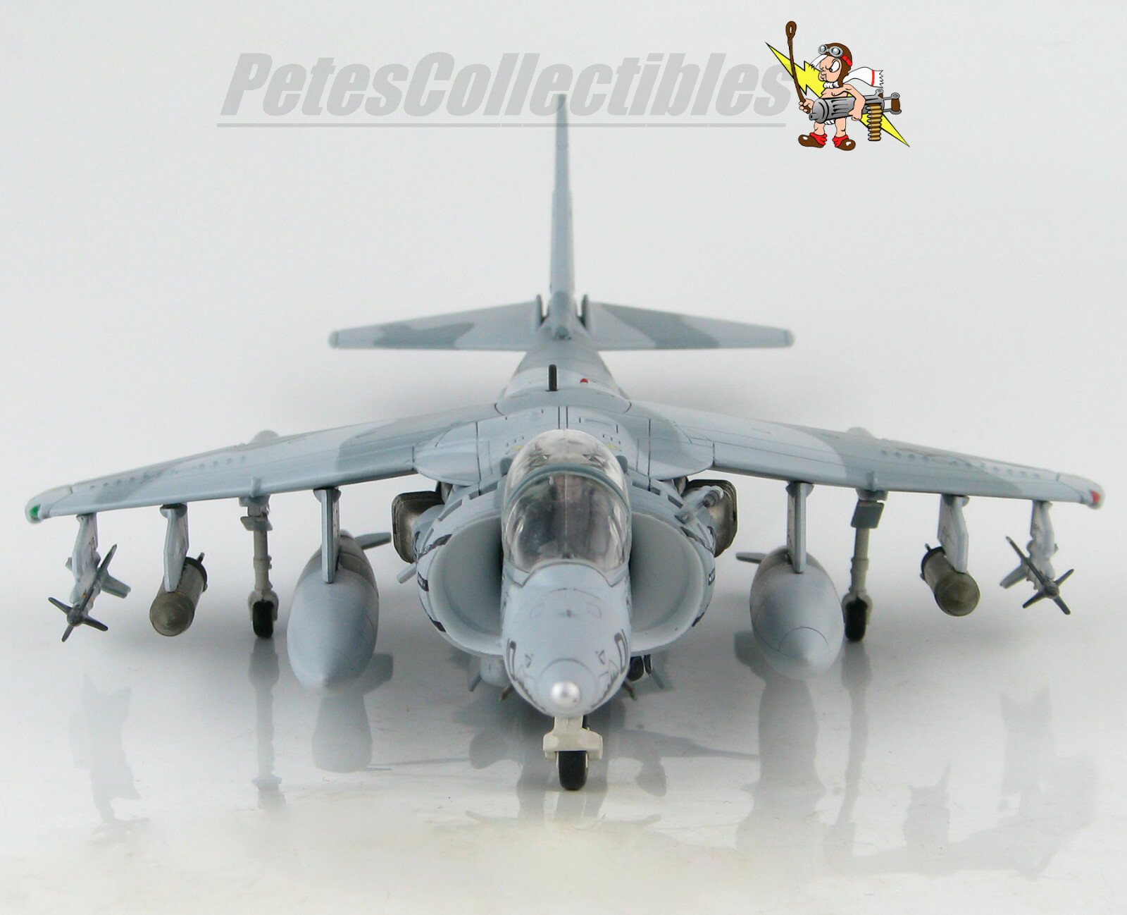 HOBBY MASTER HA2624 BAe AV-8B Harrier II USMC VMA-231 Ace of Spades 1991, 1:72