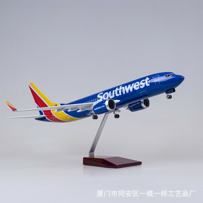47cm Southwest 1/80 Boeing 737 18.5″ Resin Passager Plane Model with Voice Light