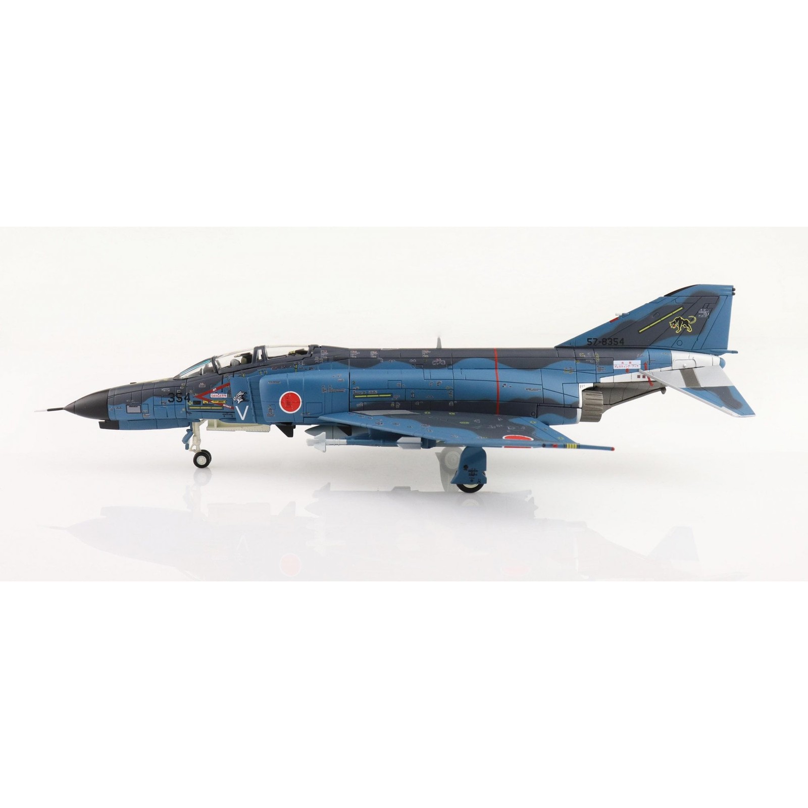 Hobby Master 1:72 F-4EJ Kai “ACM 2003 Winner” 57-8354, 8 SQ, JASDF, HA1927b