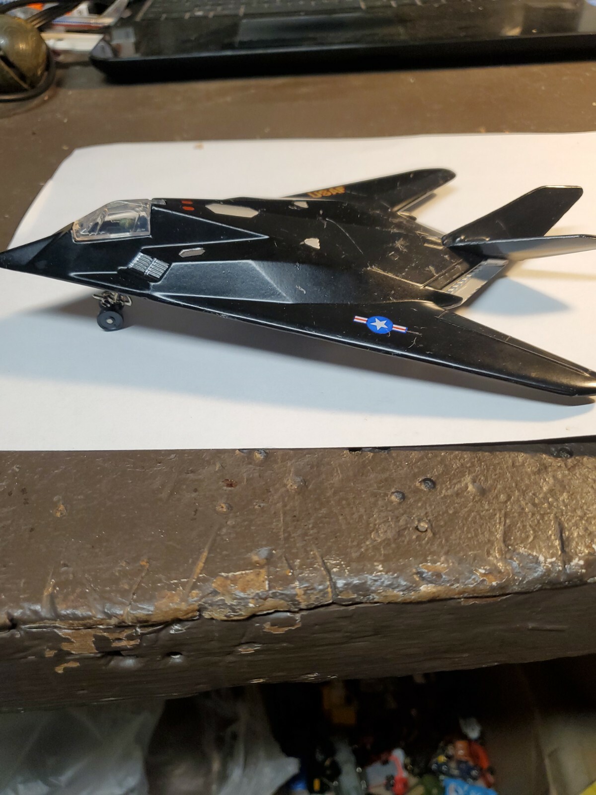 PLAYMAKER TOYS USAF UNITED STATES AIR FORECE F-117A STEAL BLACK NIGHT HAWK
