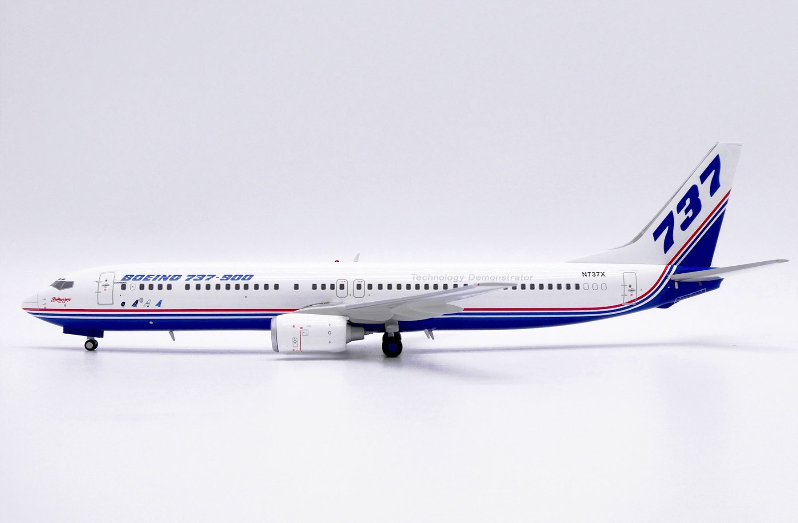 House Color Boeing 737-900 N737X JC Wings LH2BOE456 LH2456 Scale 1:200