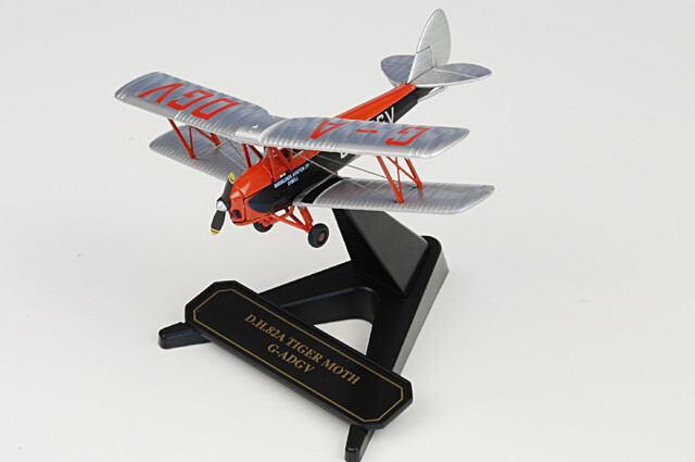 Oxford Diecast 1/72 Tiger Moth Airplane G-ADVG Brooklands Aviation