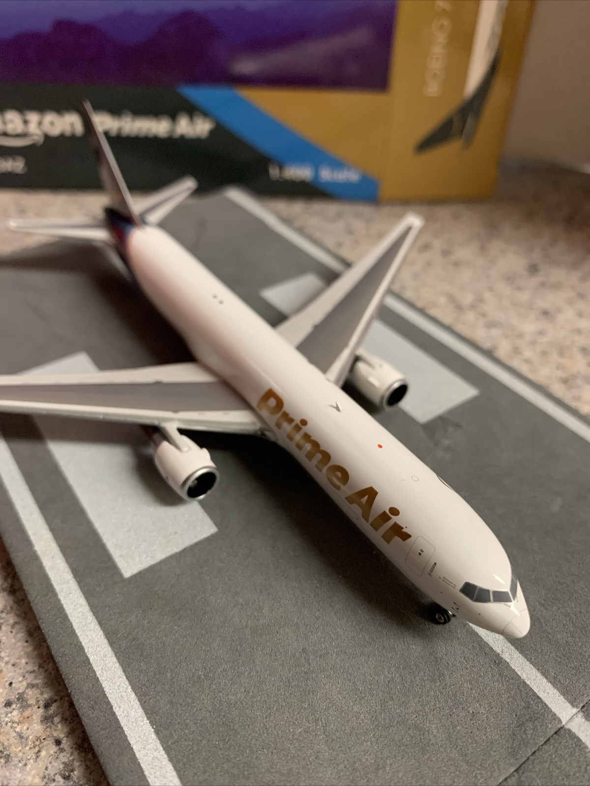Phoenix Models 1:400 scale Prime Air B767-3F Cancer Awareness Go Gold N313AZ