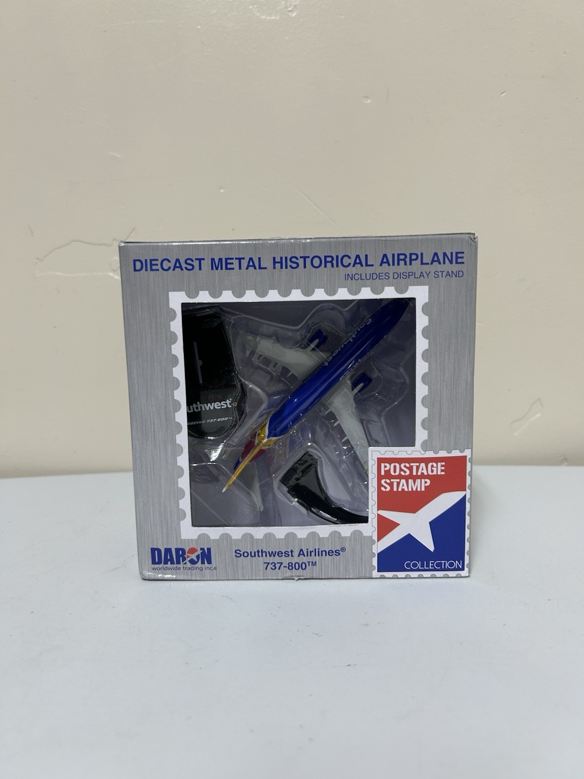 Daron Worldwide Trading PS5815-7 1:300 Southwest Airlines 737-800 Aircraft