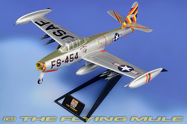 Easy Model 1:72 F-84G Thunderjet USAF 58th FBG Joe Davis Four Queens/OLIE