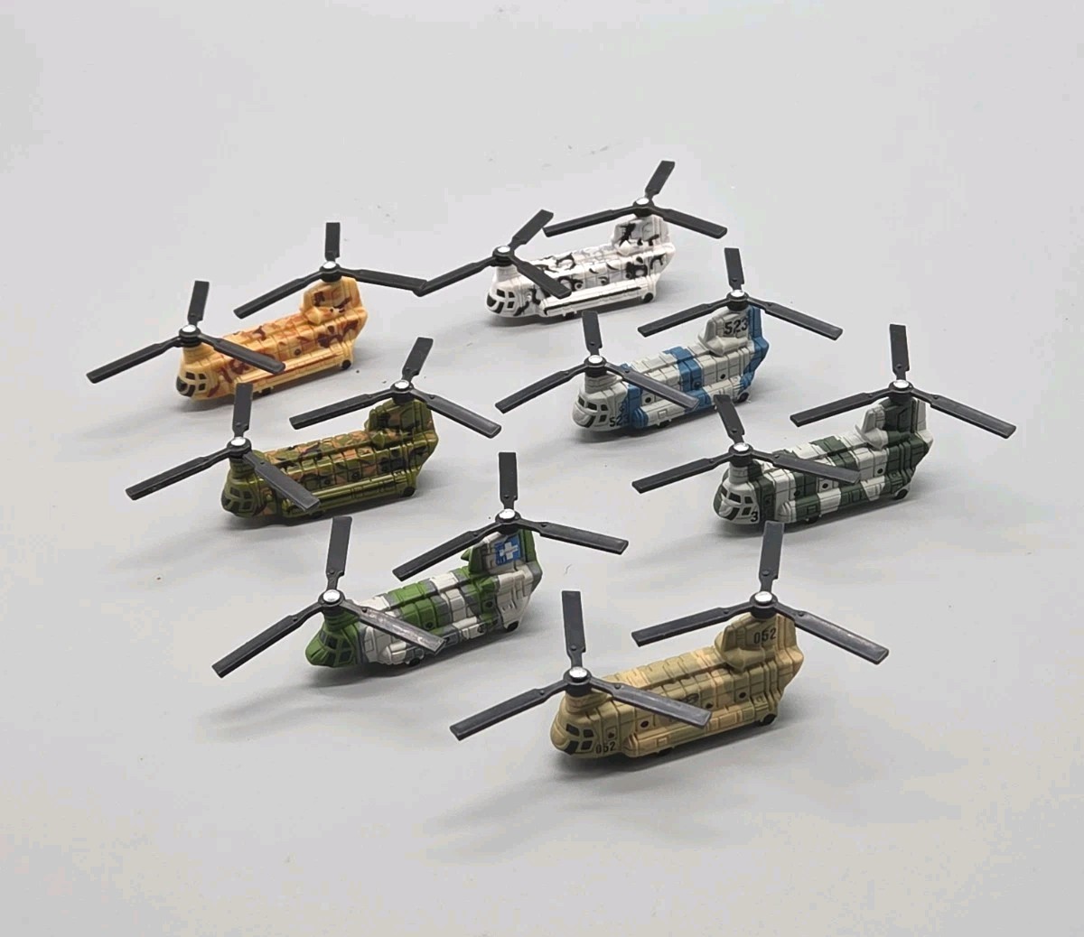 Hot Wheels Planet Micro CH-47 Chinook Transport Helicopter Military Lot Of 7