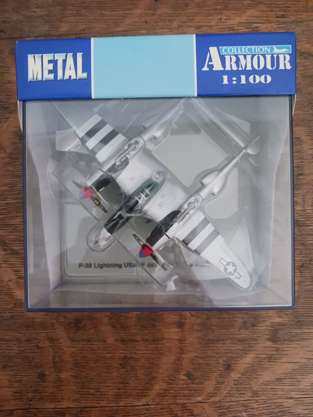 Metal Armour Collection P-38 Lightning USAAF 485th FS II WW Aces 5362 1:100 NEW