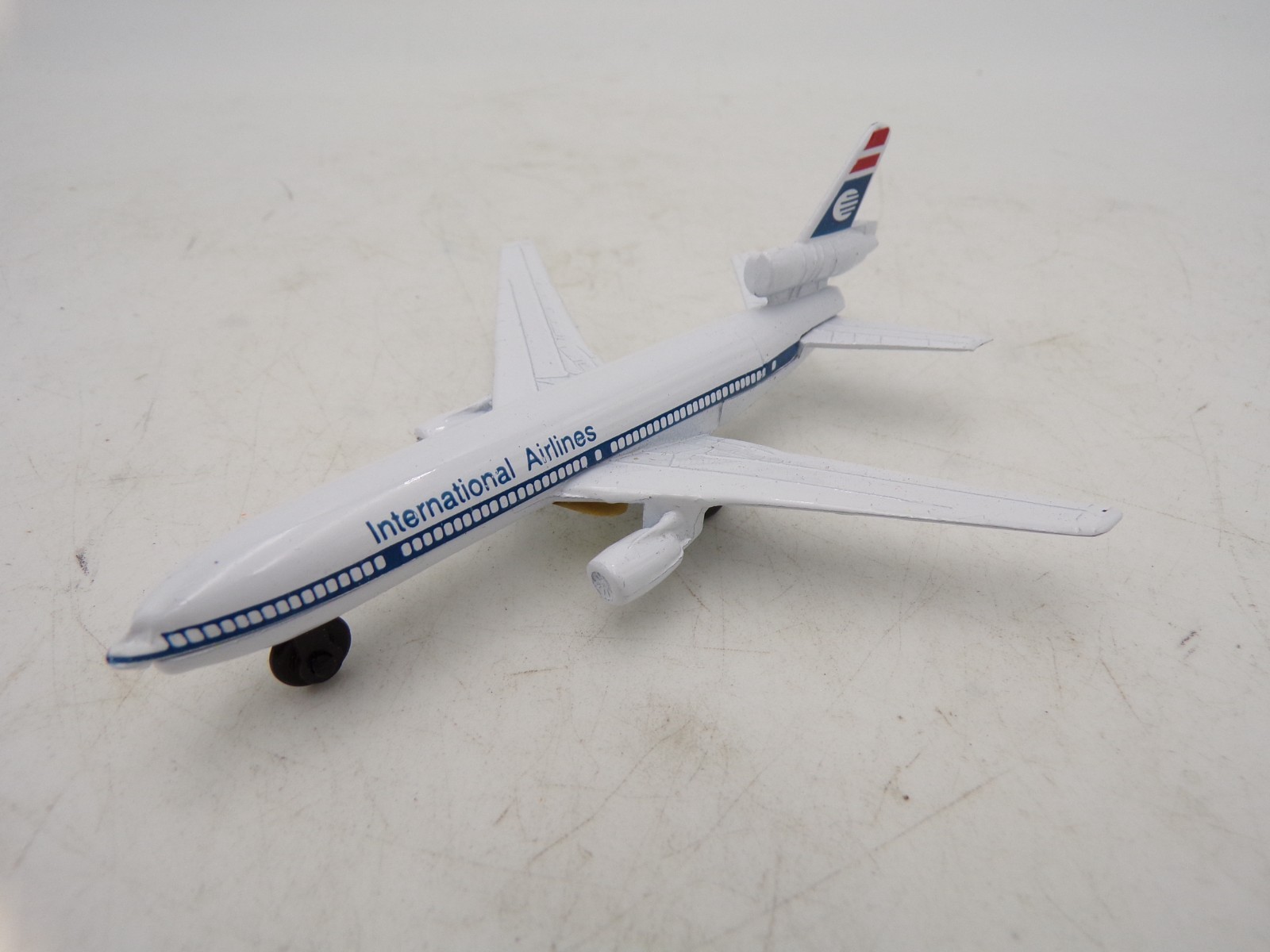 90’s Super Dyna Flites Diecast MD DC-10 International Airlines MIB Zee Zylmex