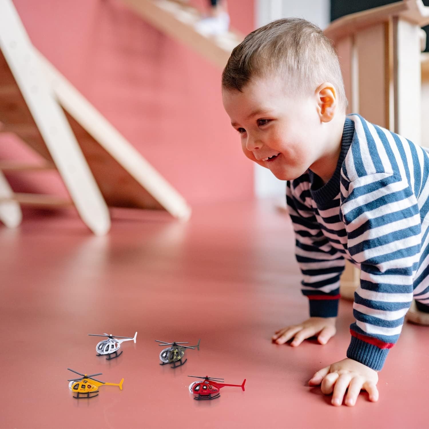 Imaginative Play Set: 4 Diecast Helicopters – Police, Fire & Military Themes