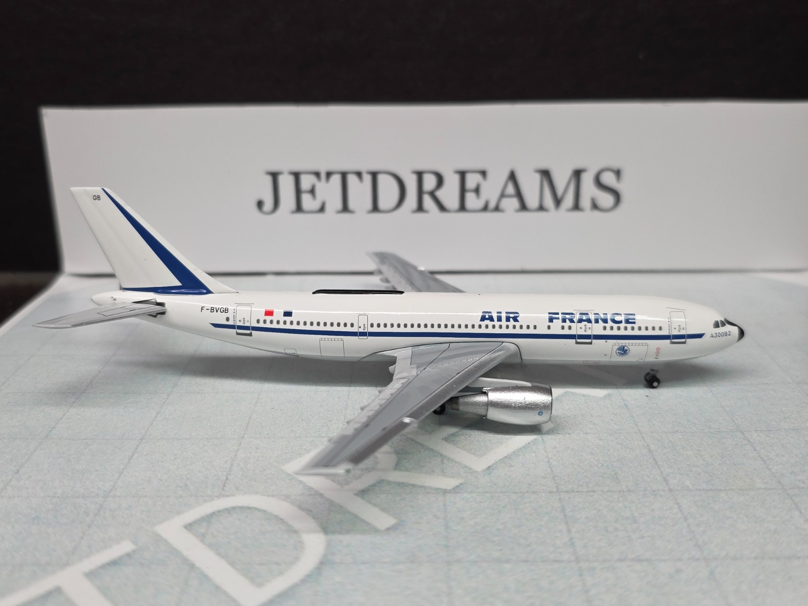 1/400 AIR FRANCE AIRBUS A300-100 1970’S COLORS F-BVGB AEROCLASSICS