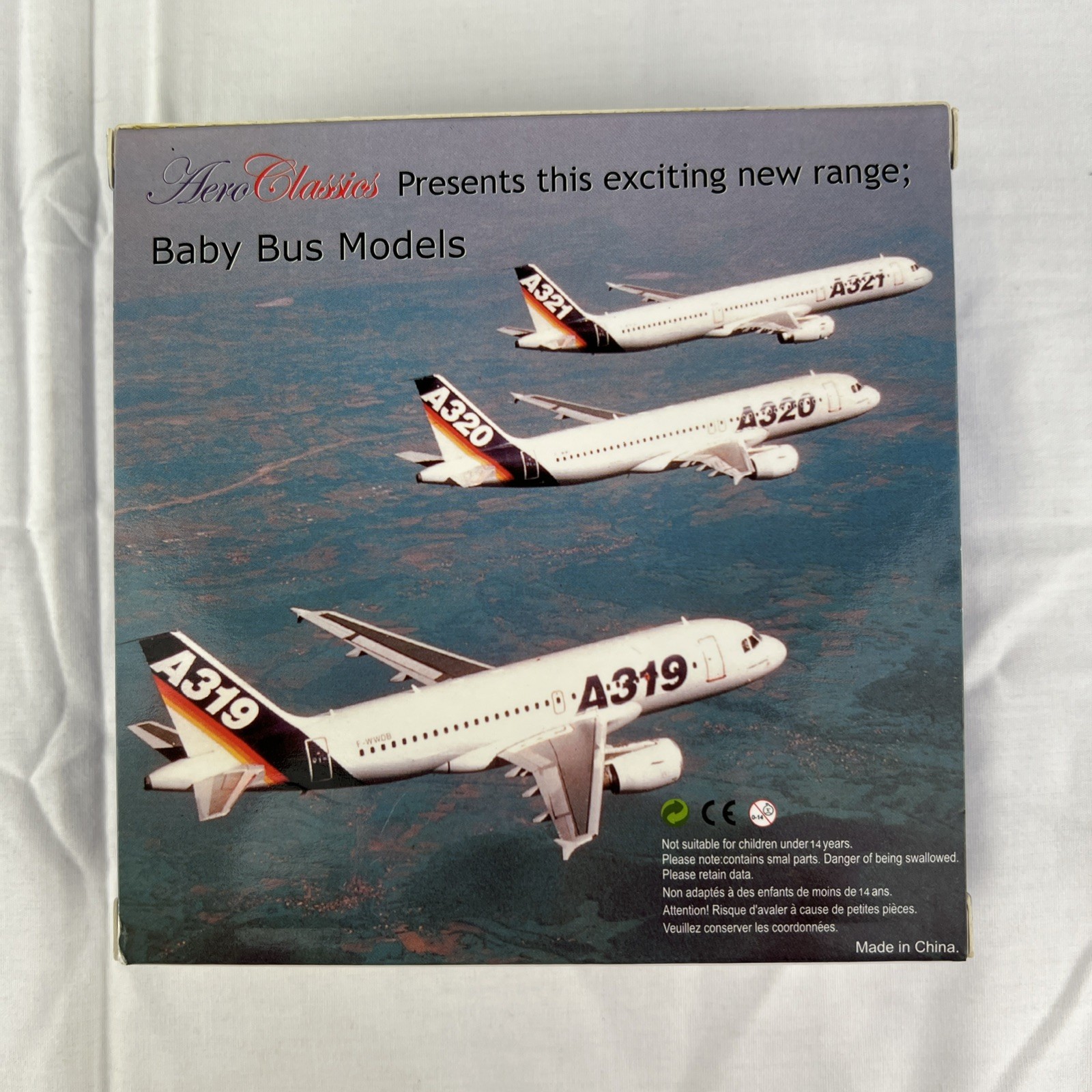 1:400 Airbus A319-100 United Airlines N818UA Blue Tulip AeroClassics/DAMAGED